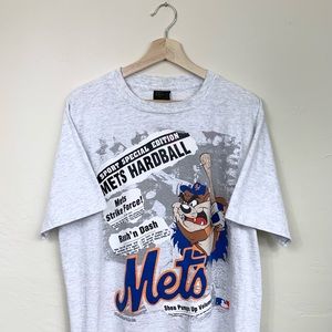 Vintage 90’s MLB New York Mets Looney Tunes Taz Newspaper Baseball T-shirt